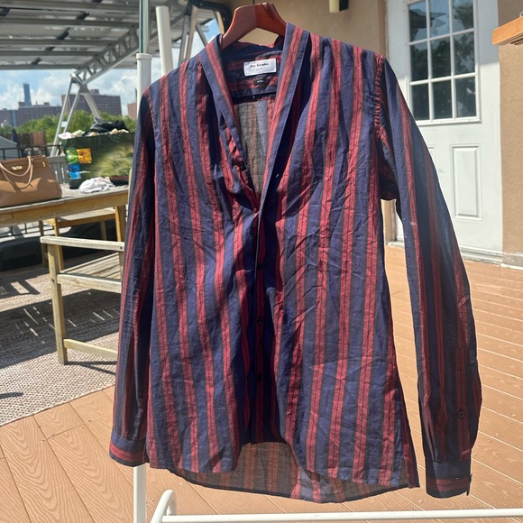 The Kooples Men’s fitted navy and red striped shirt. - Picture 1 of 5